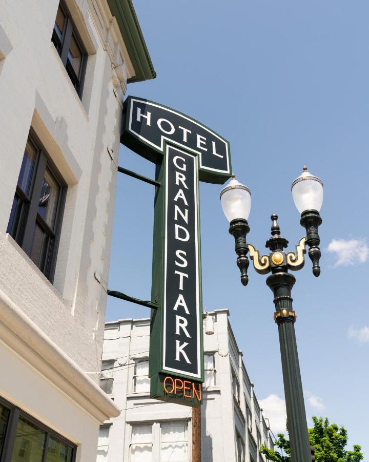 Grand Hotel